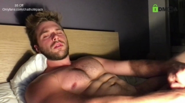 Hot8pack01  06-07-2021 video showfeet